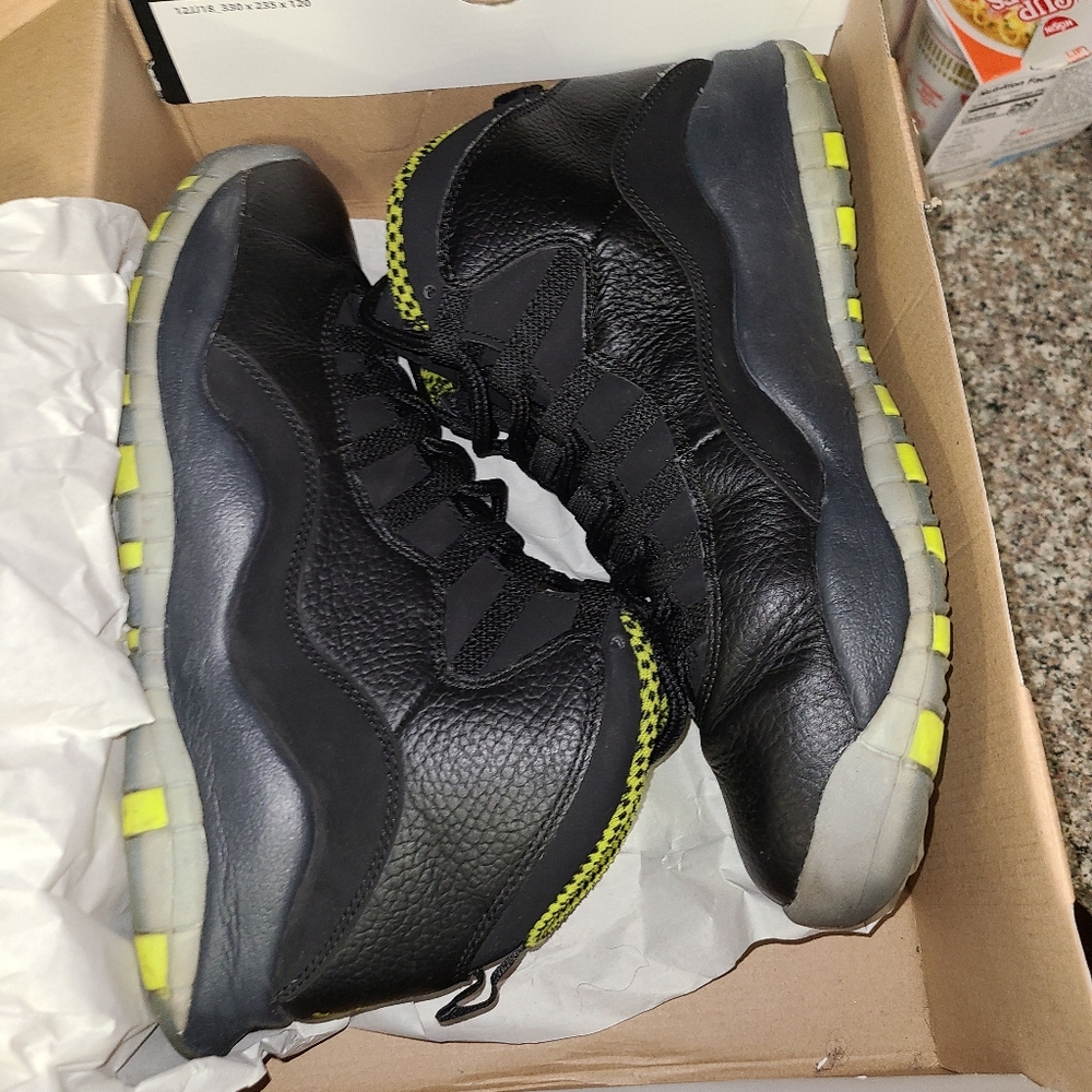 Black and green jordan 10s
